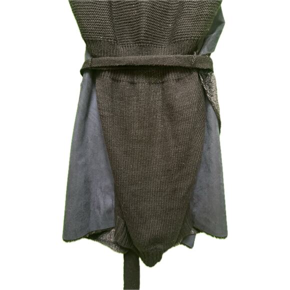 Romeo & Juliet Couture Slate Blue and Black Vest NWT Medium - Picture 10 of 10